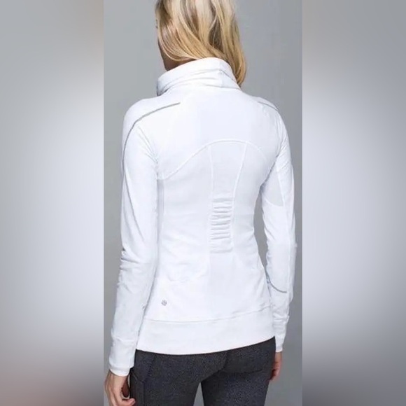 Lululemon 🍋 Flurry Fighter Reflective Fleece Pullover Size 6 - Picture 2 of 14